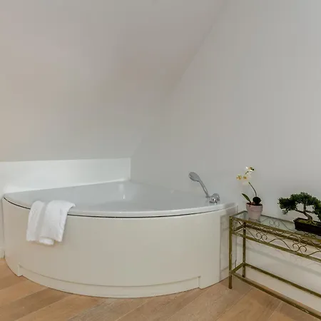 Goldstueck 16 - Viktoria Residenz